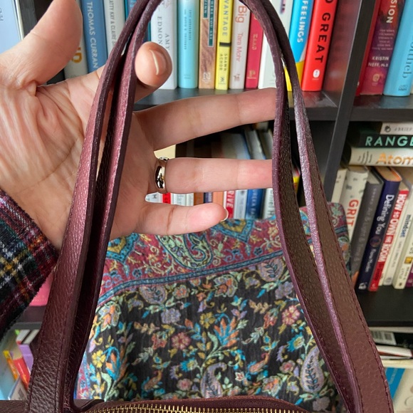🌸SOLD🌸 Cuyana Zipper Tote in Burgundy - EUC! - Picture 6 of 11